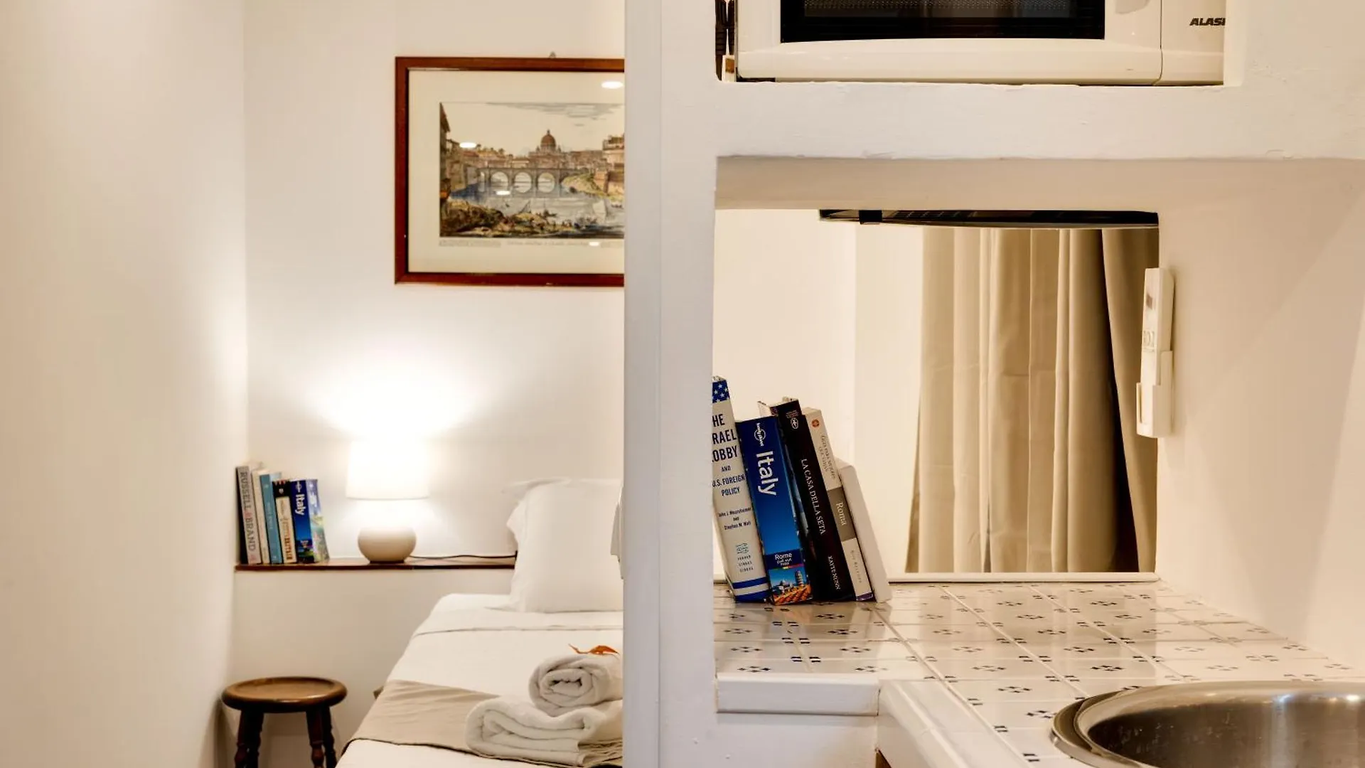 Guest house Clavdia Mini Flat Hotel Rome Italy