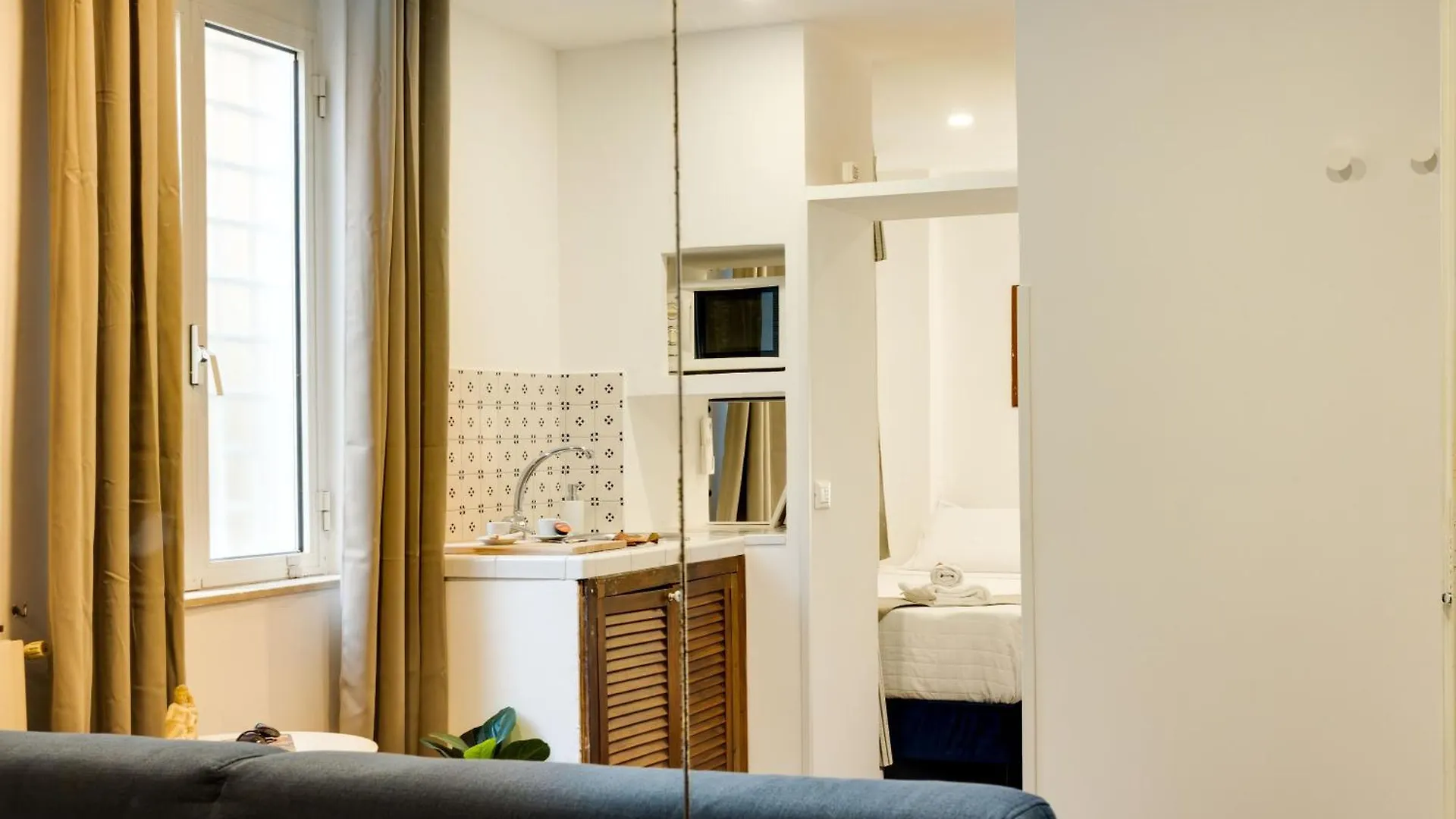 Clavdia Mini Flat Hotel Rome Italy